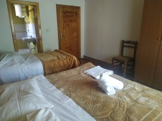 Akomodim te Dhoma e Ciftit, Dhoma dopjo per Cifte, Hotel Alpini Lepushe, Bjeshket e Kelmendit Shkoder, Agro Turizmi Albania
